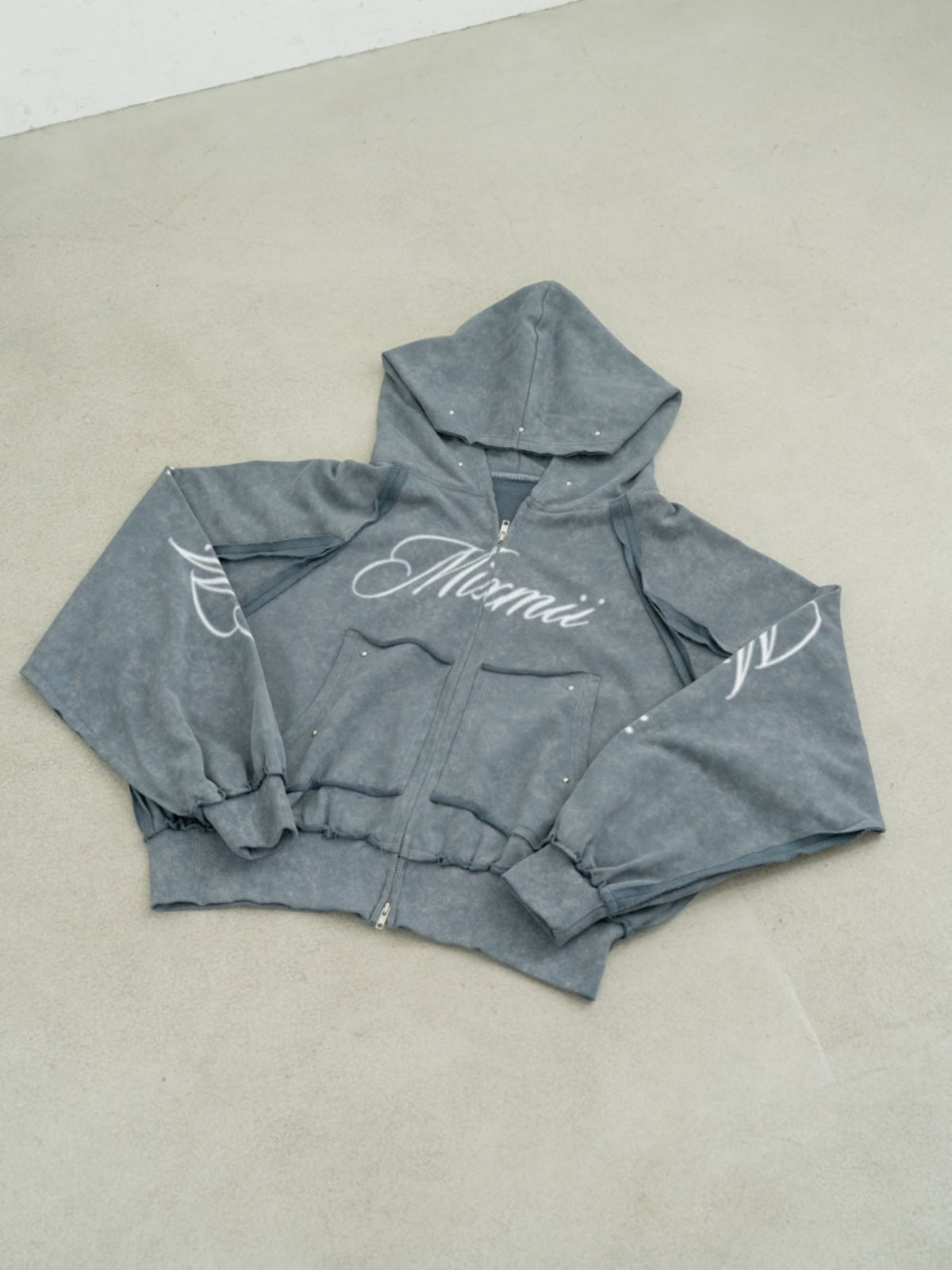 【予約販売】ヴィンテージライクジップパーカー