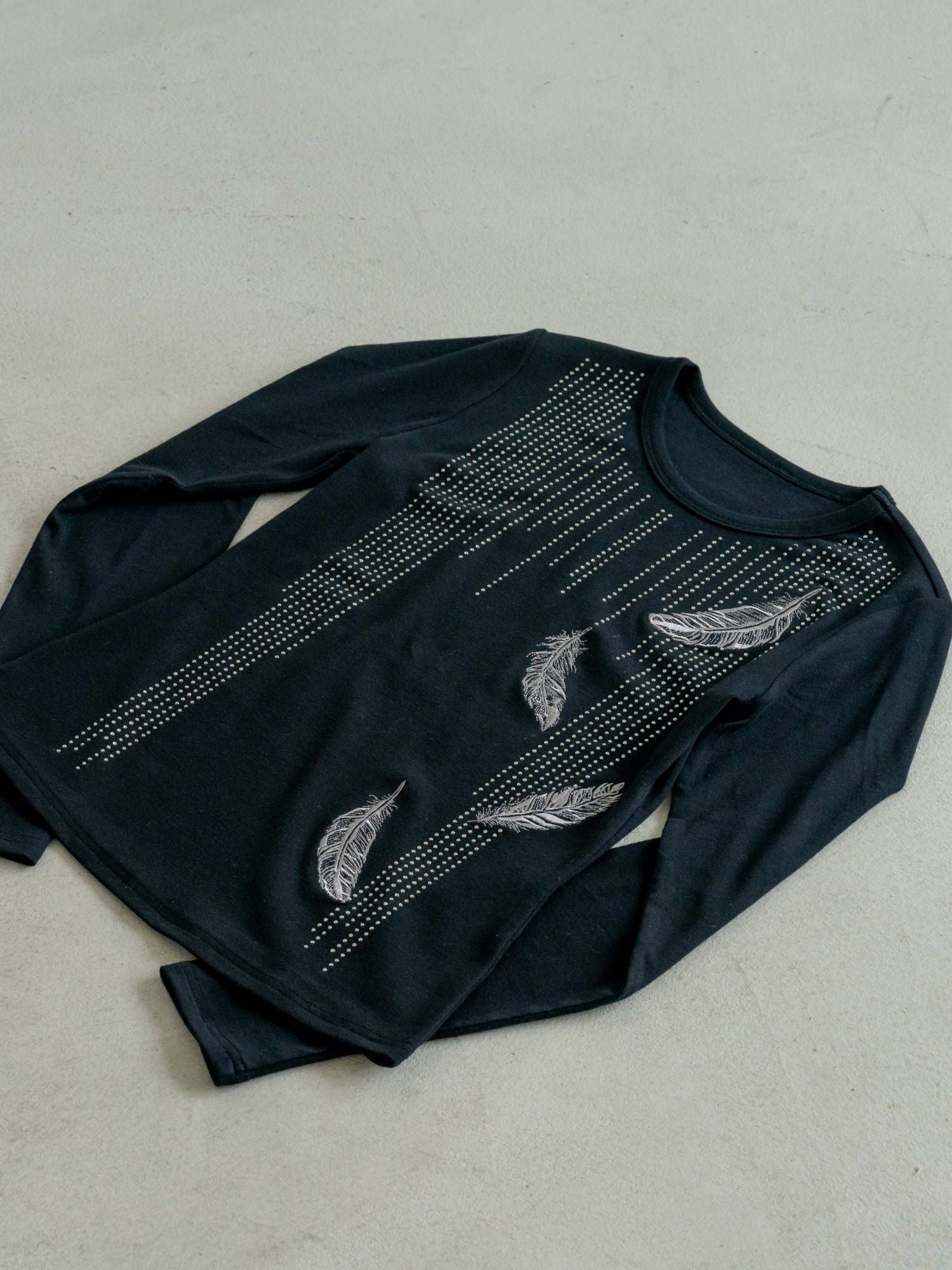 フェザーラインストーンロンT