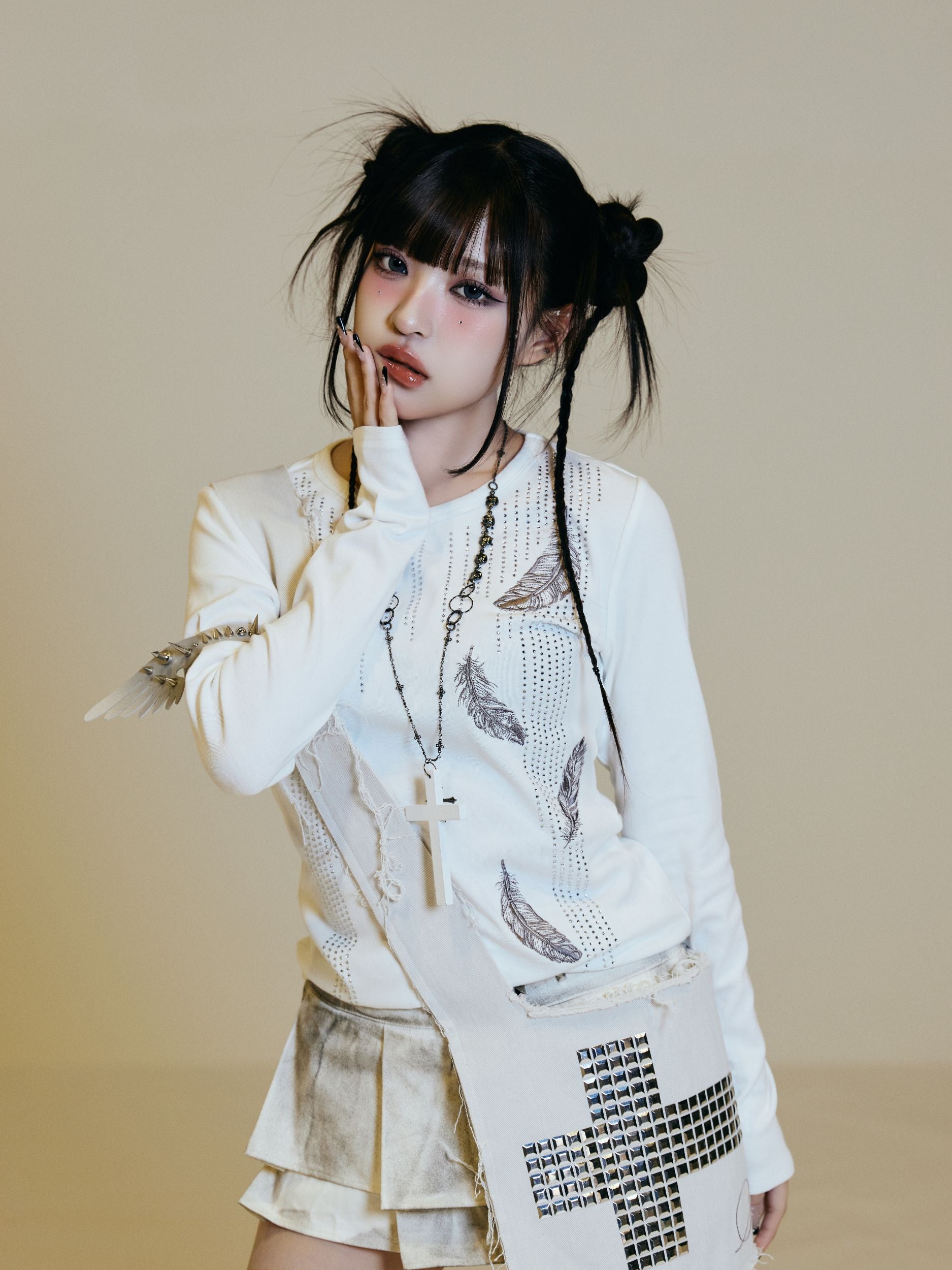 フェザーラインストーンロンT