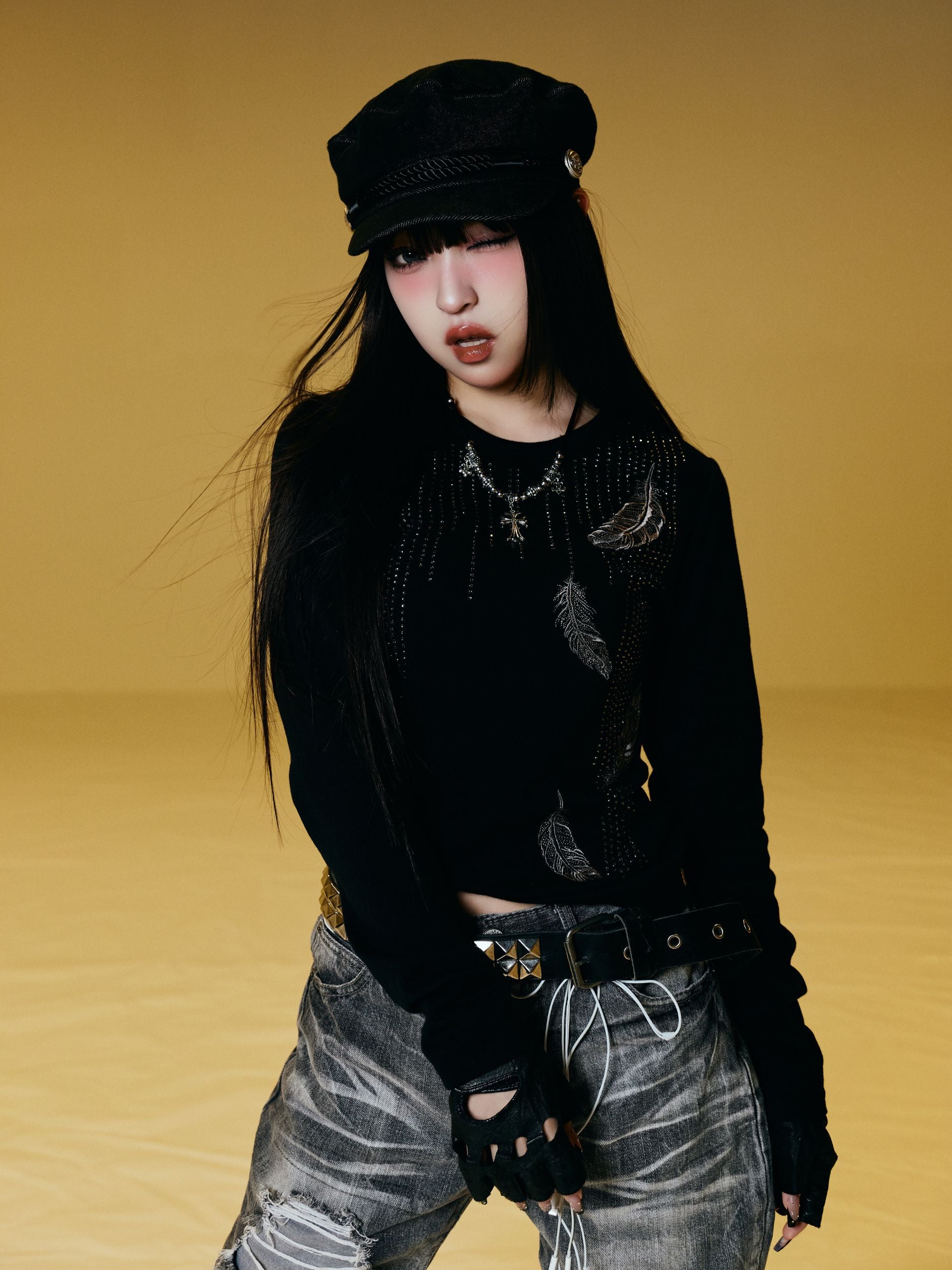 フェザーラインストーンロンT