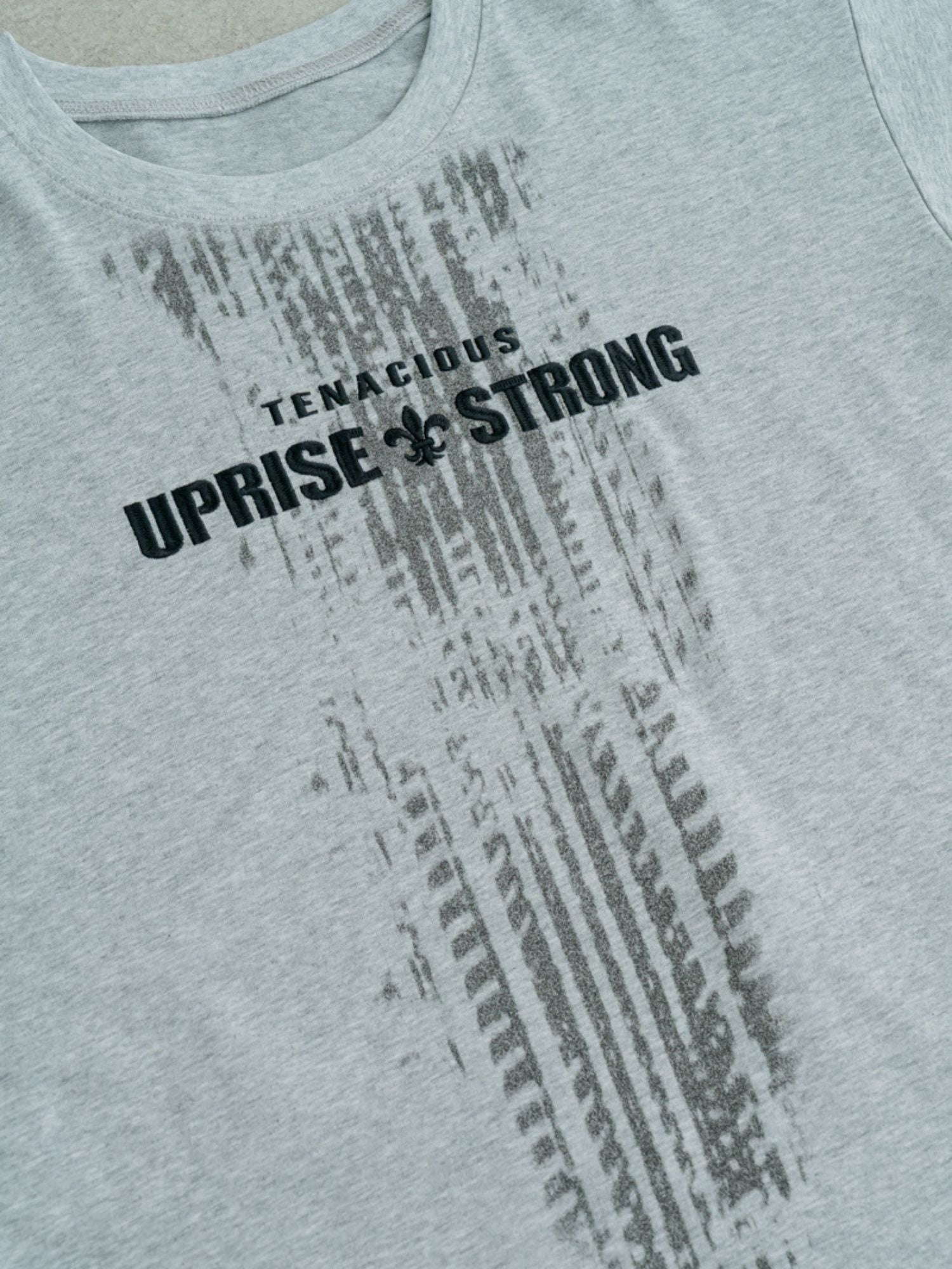 【ユニセックス】グラフィックロゴTシャツ