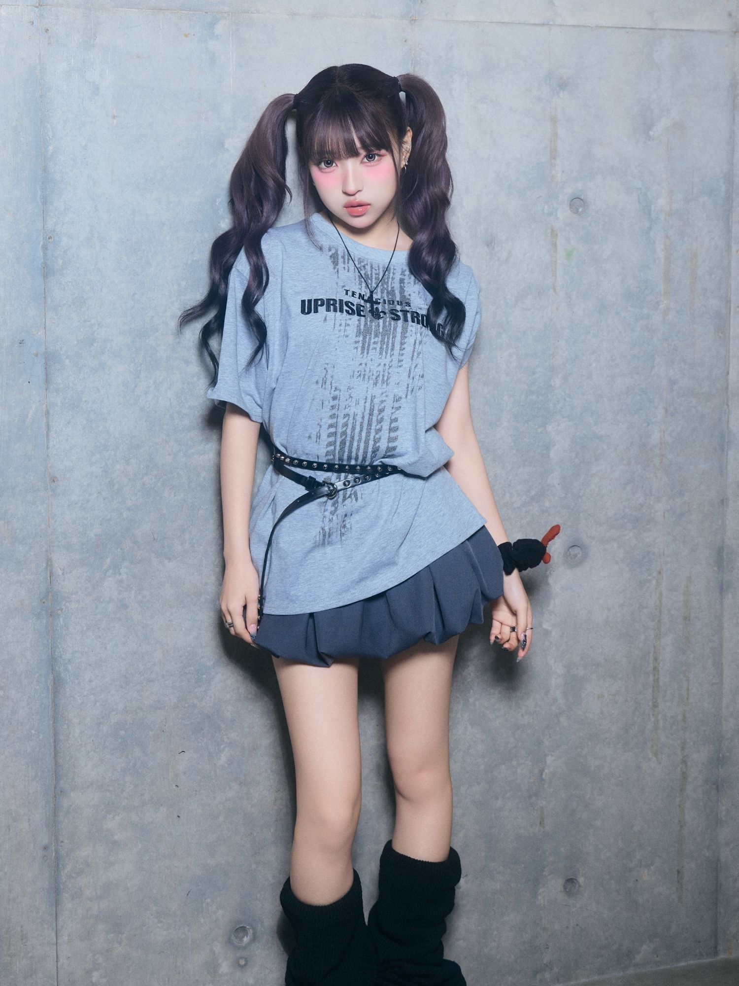 【ユニセックス】グラフィックロゴTシャツ